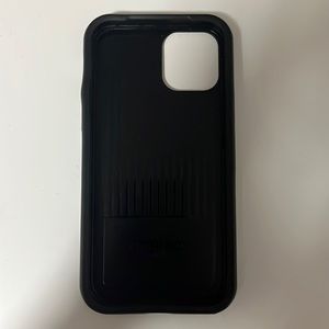Otterbox iphone 12 case